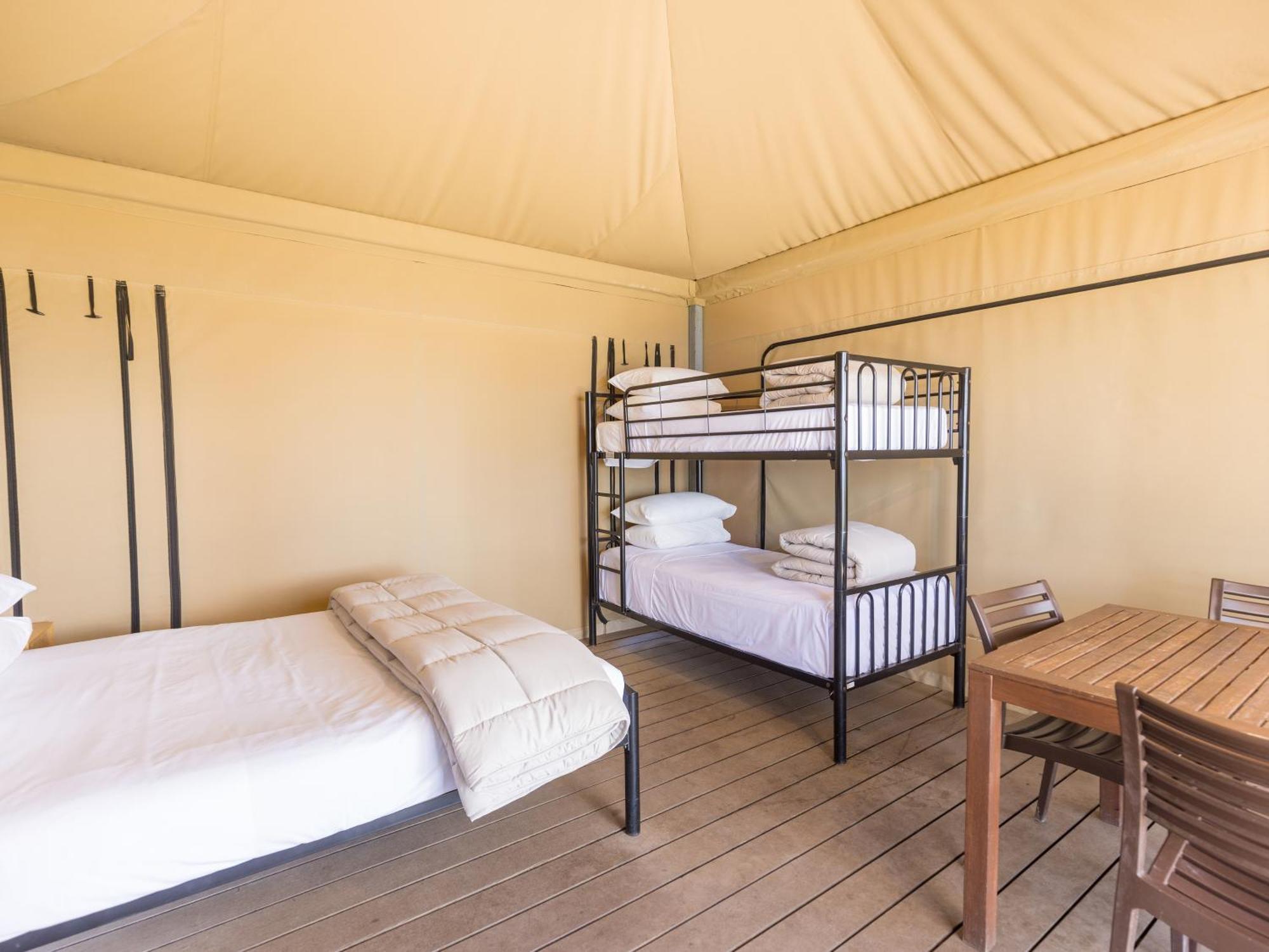 Nrma Lake Somerset Holiday Park Kilcoy 客房 照片