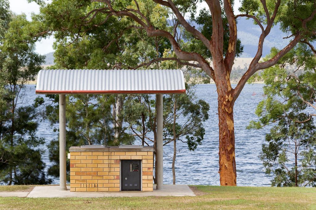Nrma Lake Somerset Holiday Park Kilcoy 外观 照片